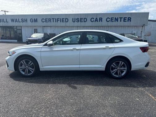 2024 Volkswagen Jetta 1.5T SE