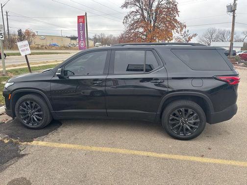 2023 Chevrolet Traverse RS