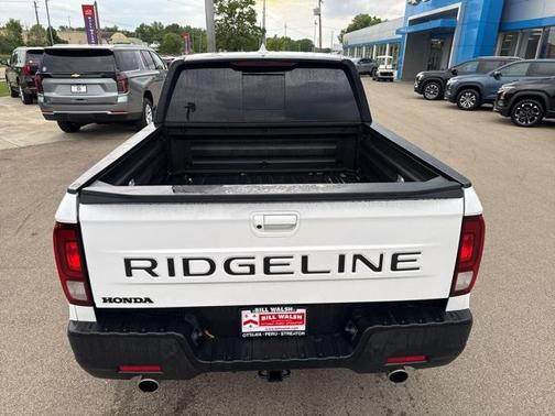 2025 Honda Ridgeline Black