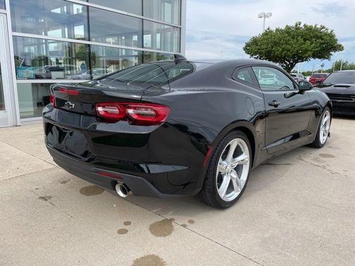 2023 Chevrolet Camaro RWD Coupe LT1