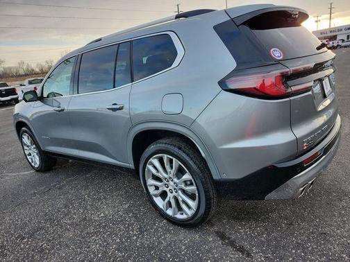 2024 GMC Acadia Denali