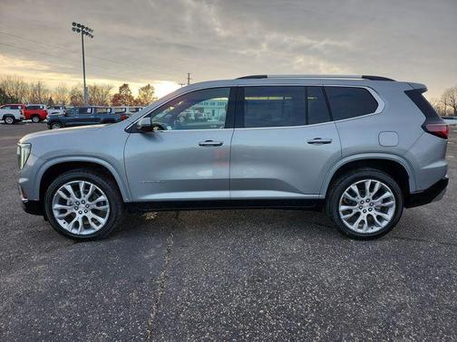 2024 GMC Acadia Denali