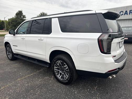 2025 Chevrolet Suburban 4WD Z71