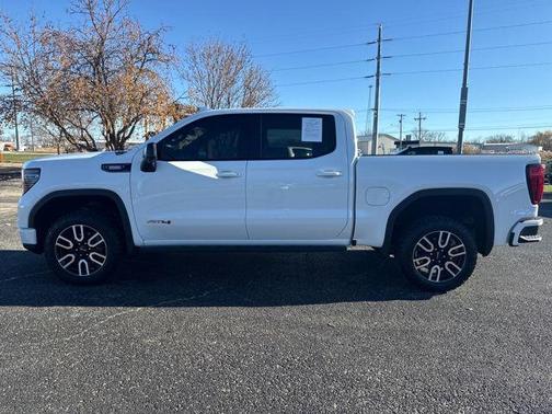 2024 GMC Sierra 1500 AT4