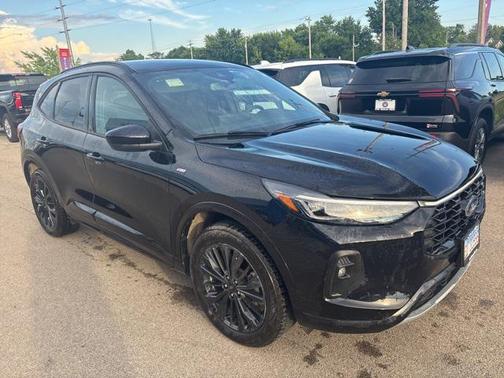 2025 Ford Escape ST-Line Elite