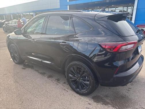 2025 Ford Escape ST-Line Elite