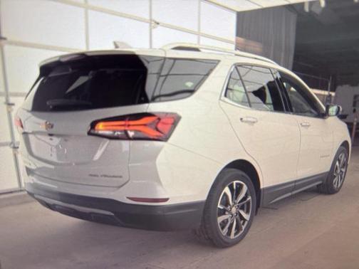2022 Chevrolet Equinox Premier w/1LZ