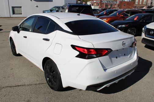 2024 Nissan Versa 1.6 S