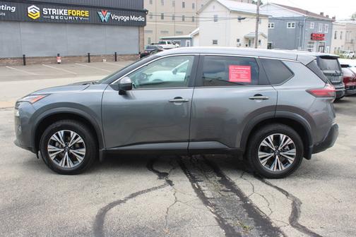 2022 Nissan Rogue SV