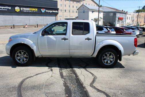 2020 Nissan Frontier SV