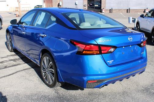 2025 Nissan Altima SL