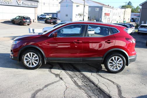 2020 Nissan Rogue Sport SV