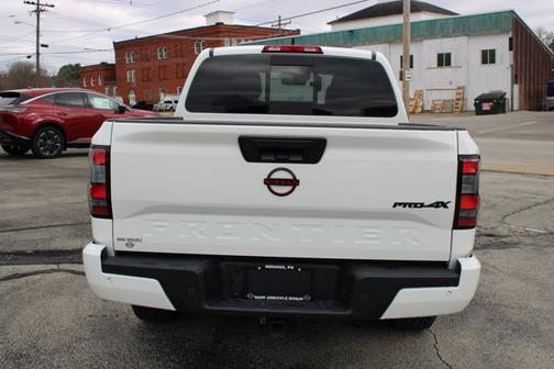 2024 Nissan Frontier PRO-4X