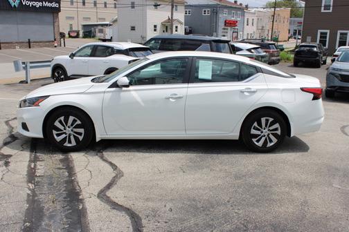 2022 Nissan Altima 2.5 S
