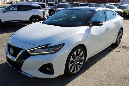 2023 Nissan Maxima Platinum