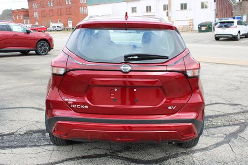 2024 Nissan Kicks SV