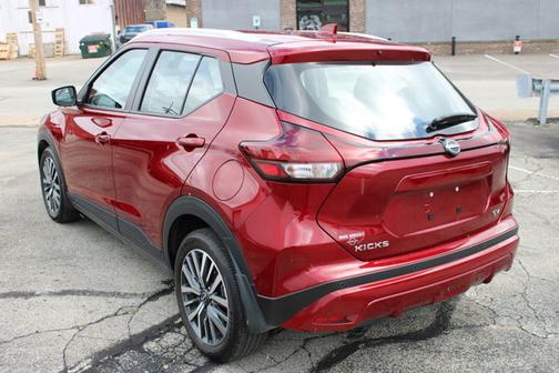 2024 Nissan Kicks SV