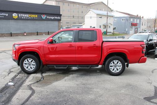 2022 Nissan Frontier SV