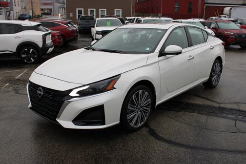 2025 Nissan Altima SL