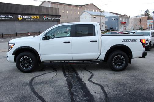 2024 Nissan Titan PRO-4X