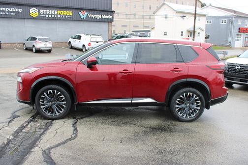 2025 Nissan Rogue Platinum