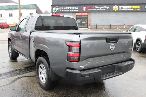 2025 Nissan Frontier S
