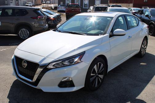 2022 Nissan Altima 2.5 SL