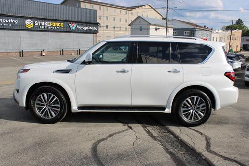 2024 Nissan Armada SL