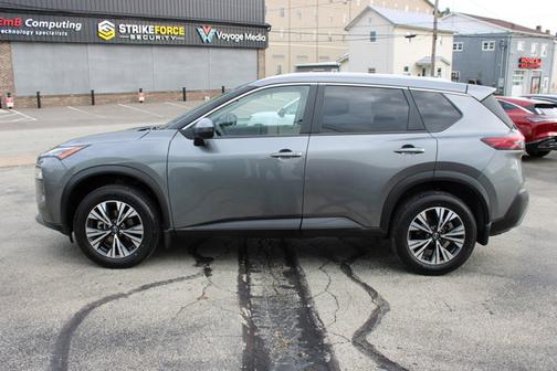 2022 Nissan Rogue SV