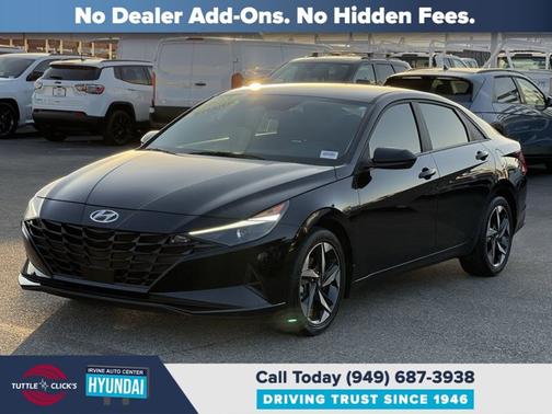 2023 Hyundai ELANTRA SEL