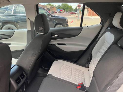 Silver 2022 Chevrolet Equinox LS