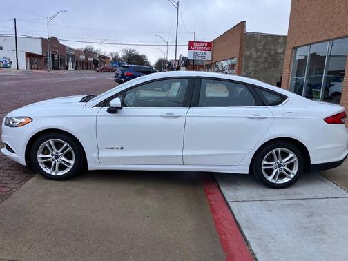 2018 Ford Fusion Hybrid SE
