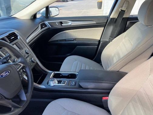 2018 Ford Fusion Hybrid SE