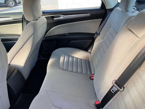 2018 Ford Fusion Hybrid SE