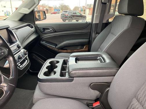 2019 Chevrolet Suburban LS