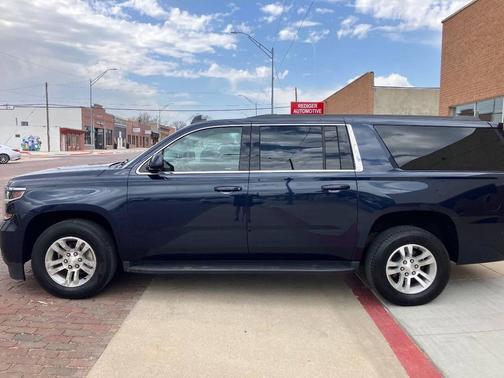 2019 Chevrolet Suburban LS