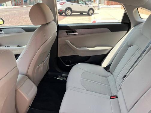 2019 Hyundai SONATA ECO