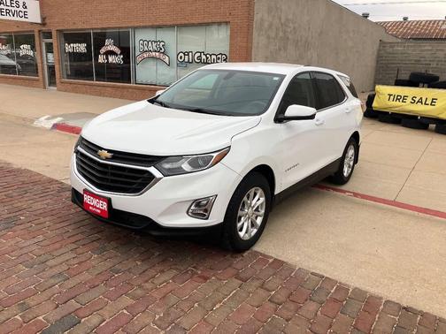 White 2018 Chevrolet Equinox LT