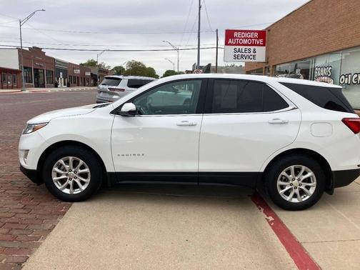 White 2018 Chevrolet Equinox LT