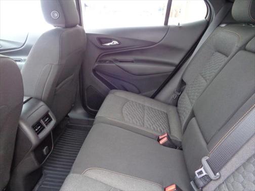 White 2018 Chevrolet Equinox LT