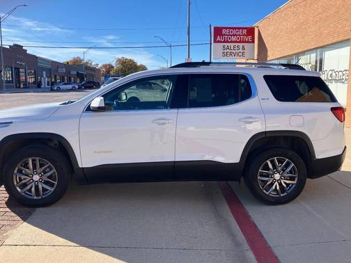 2019 GMC Acadia SLT-1