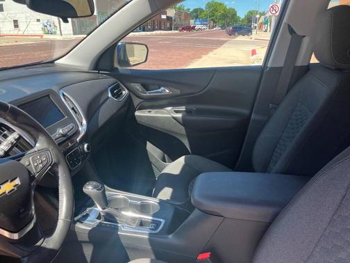 Blue 2020 Chevrolet Equinox 1LT