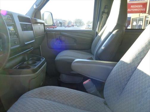 2006 Chevrolet Express 3500 LS Extended Wagon