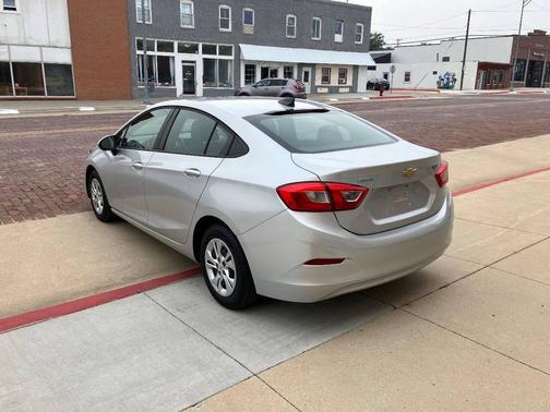 2019 Chevrolet Cruze LS