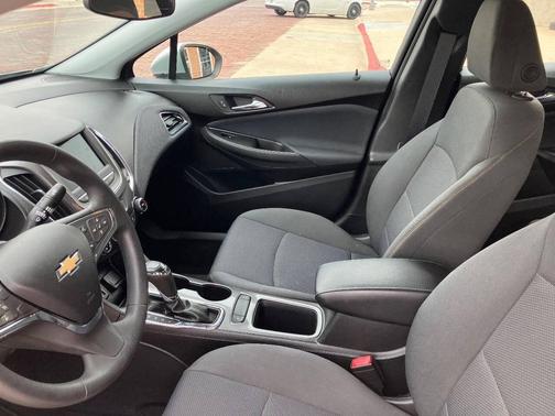 2019 Chevrolet Cruze LS