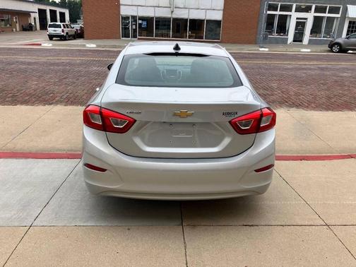 2019 Chevrolet Cruze LS