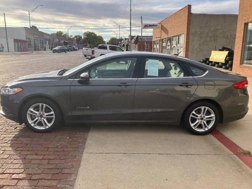 2018 Ford Fusion Hybrid SE