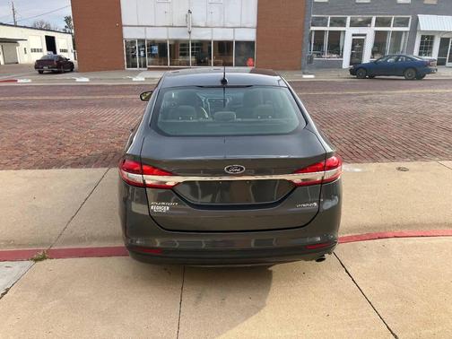 2018 Ford Fusion Hybrid SE