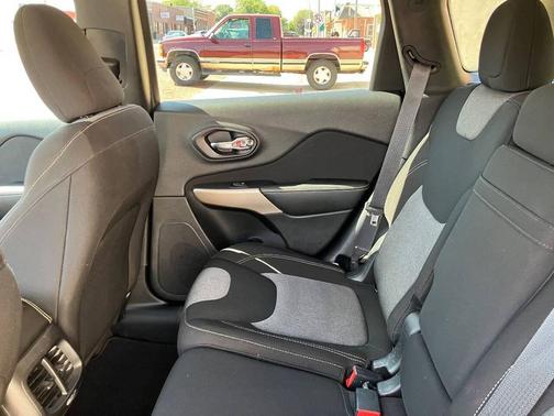 2018 Jeep Cherokee Latitude