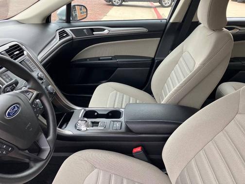 2018 Ford Fusion Hybrid SE